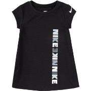 Robe enfant Nike 36K556