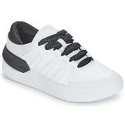 Baskets basses adidas COURT FUNK