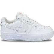 Baskets basses Nike Wmns Air Force 1 Fontanka Blanc