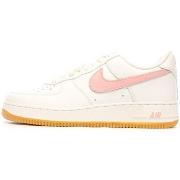 Baskets basses Nike DM0576-101