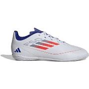 Chaussures de foot enfant adidas -