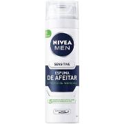 Rasoirs &amp; lames Nivea Mousse À Raser Hommes Sensibles