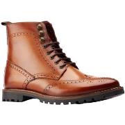 Derbies Base London Boone