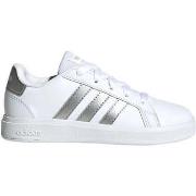 Chaussures adidas -