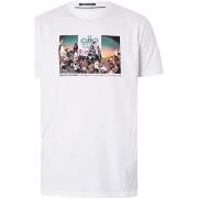 T-shirt Weekend Offender Jours étranges T-shirt graphique