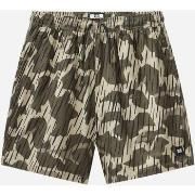 Short Weekend Offender Anzio camo - castle green rain camo