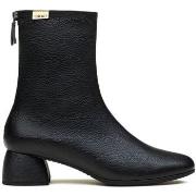 Bottines Gaimo BOTINES DE PIEL DE MUJER CON TACÓN BAJO NEGRO CHUCK