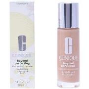 Fonds de teint &amp; Bases Clinique Beyond Perfecting Foundation + Con...