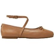 Slip ons MICHAEL Michael Kors -