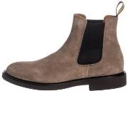 Boots Doucal's -