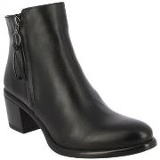 Boots Dorking d8606