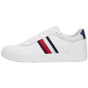 Baskets basses Tommy Hilfiger Baskets homme Ref 63281 YBS Blanc