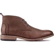 Boots Soletrader Flint Chukka Des Bottes