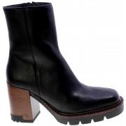 Boots Tsakiris Mallas 143325