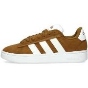 Baskets basses adidas IH3843