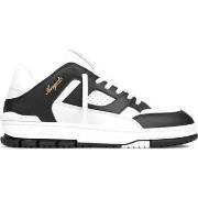 Baskets basses Axel Arigato area lo sneaker white black