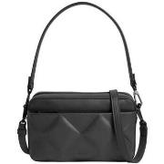 Sac a main Calvin Klein Jeans diamond quilt camera bag