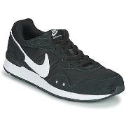 Baskets basses Nike VENTURE RUNNER