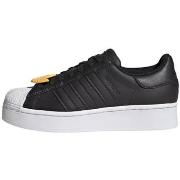 Baskets basses adidas SUPERSTAR BOLD