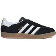 Chaussures adidas -