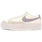 Baskets basses Nike DJ0292-110