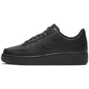 Baskets basses Nike AIR FORCE 1 07