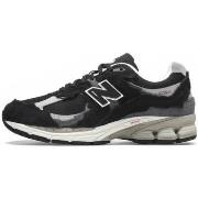 Baskets New Balance 2002R Protection Pack Black Grey