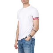 T-shirt Dsquared d9m3s5130-104