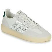 Baskets basses adidas BARREDA DECODE V2