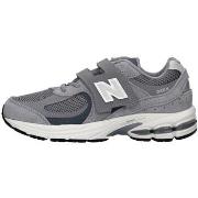 Baskets basses enfant New Balance PV2002ST