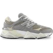 Baskets enfant New Balance 9060