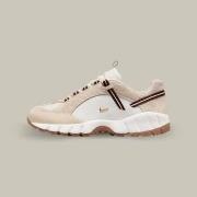 Baskets Nike Air Humara LX Jacquemus Beige