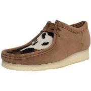 Baskets basses Clarks Chaussures en daim Wallabee