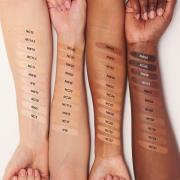 MAC Studio Fix 36HR Smooth Angles Concealer (Various Shades) - NC35