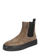 Chelsea boots