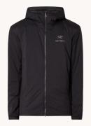 Arc'teryx Atom LT lichtgewicht jack met capuchon en ritszakken