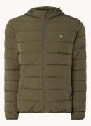 Lyle & Scott Gewatteerd jack met capuchon en logo