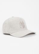 New Era Pet met logoborduring