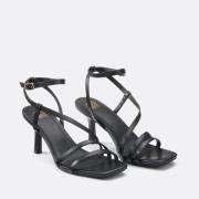 Sandalen met naaldak