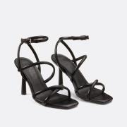 Amina sandalen met hak