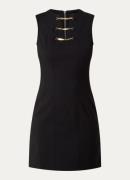 NIKKIE Kallin mini jurk met V-hals en kettingdetail