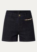 NIKKIE Korla high waist straight fit korte broek van denim met donkere...