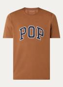 Pop Trading Company Arch T-shirt met logoborduring