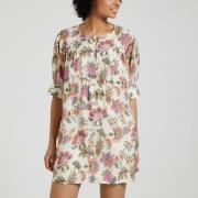 Robe fleurie manches 3/4